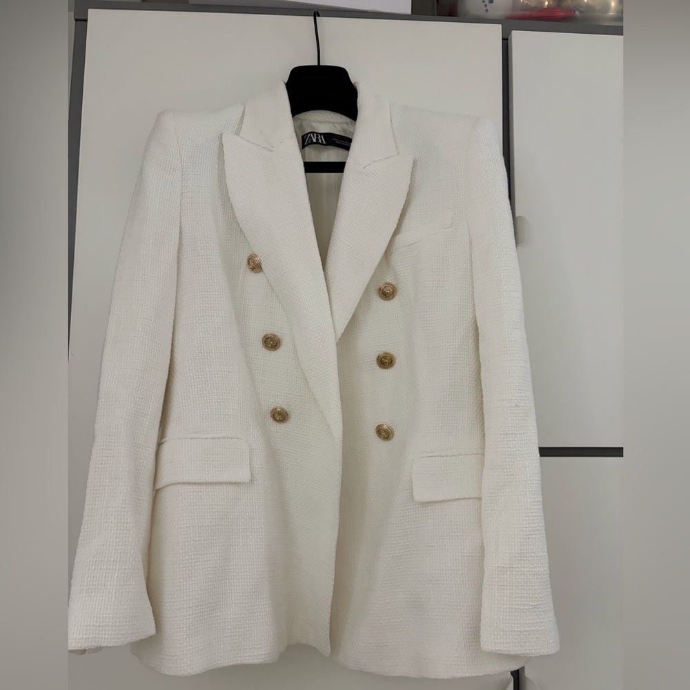 Zara White Double-Breasted Tweed Blazer with Gold Buttons
